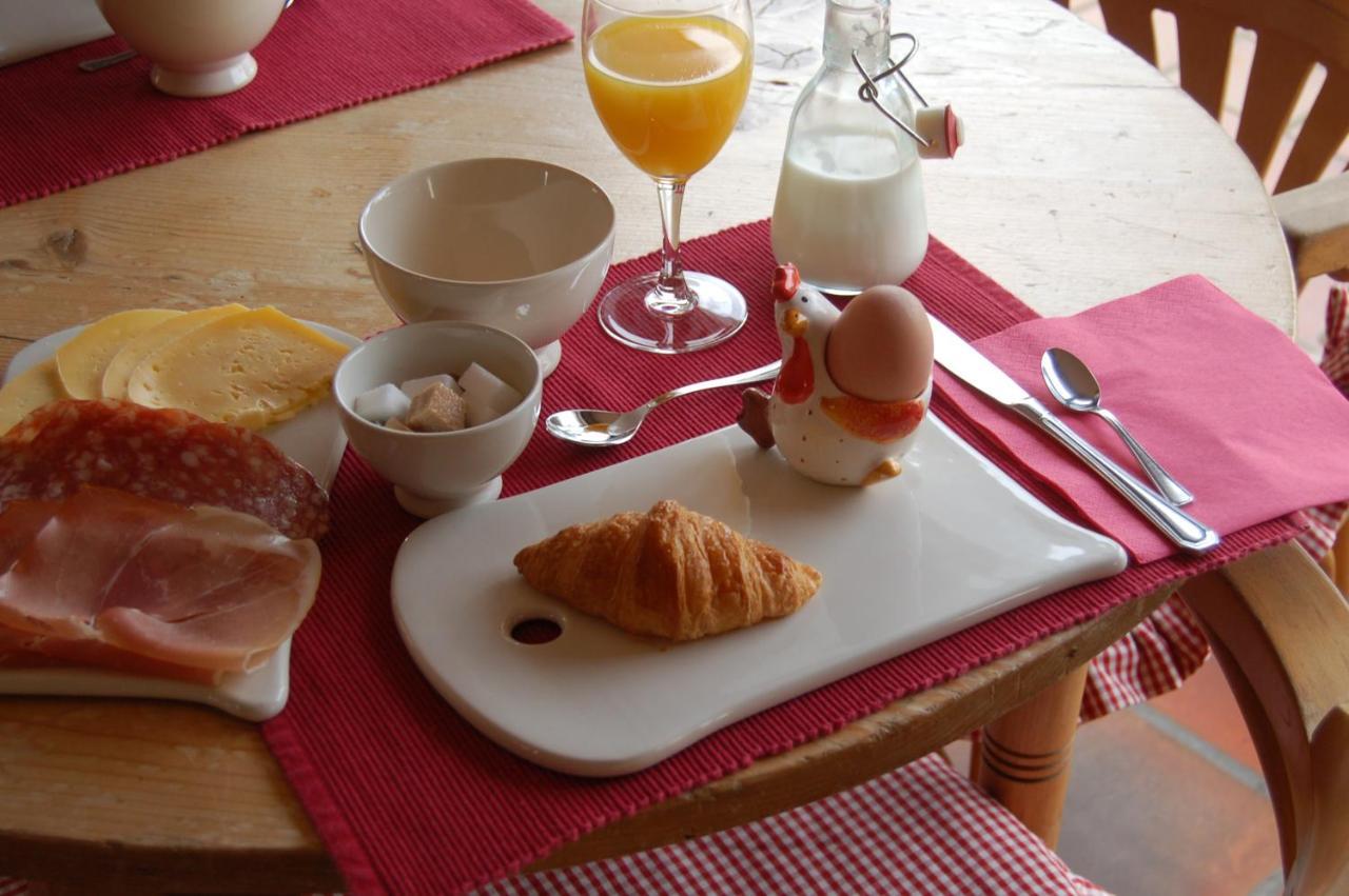 Bed and Breakfast Comme A La Ferme Durbuy Exterior foto
