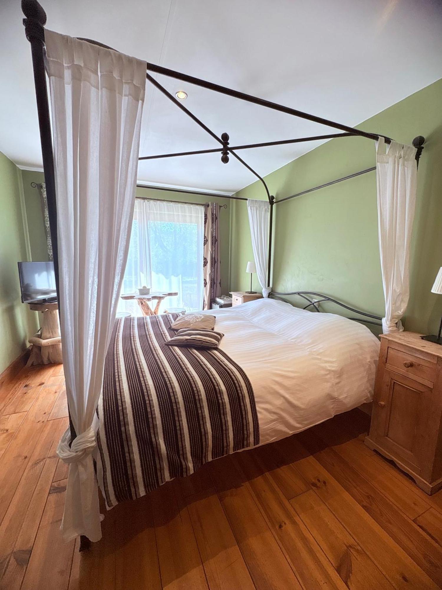 Bed and Breakfast Comme A La Ferme Durbuy Exterior foto