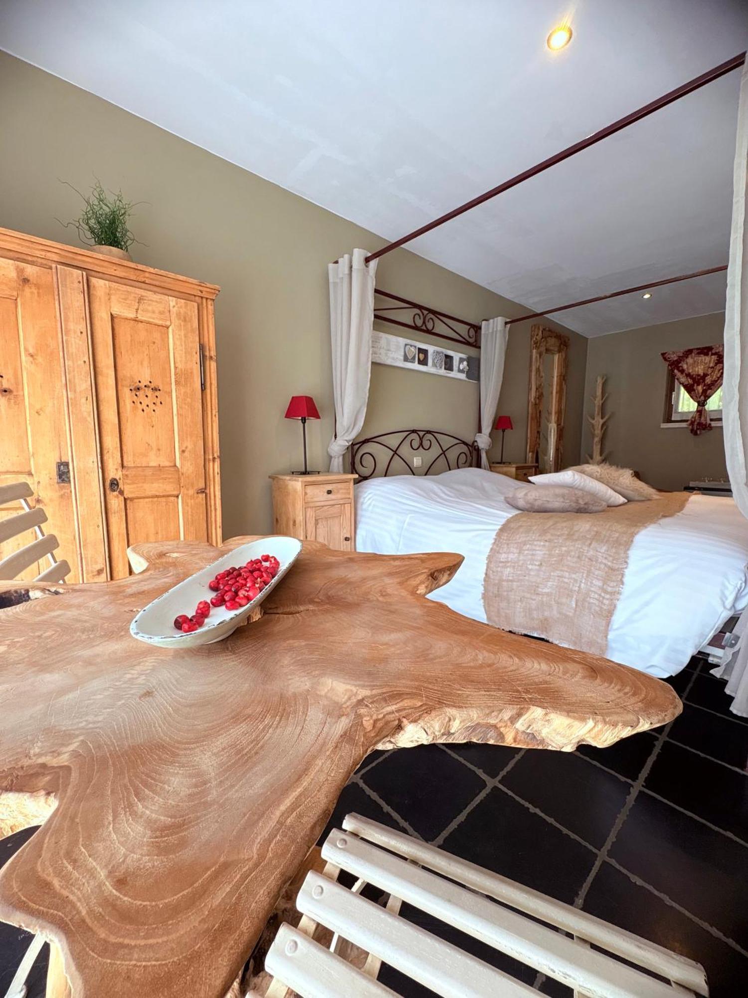 Bed and Breakfast Comme A La Ferme Durbuy Exterior foto