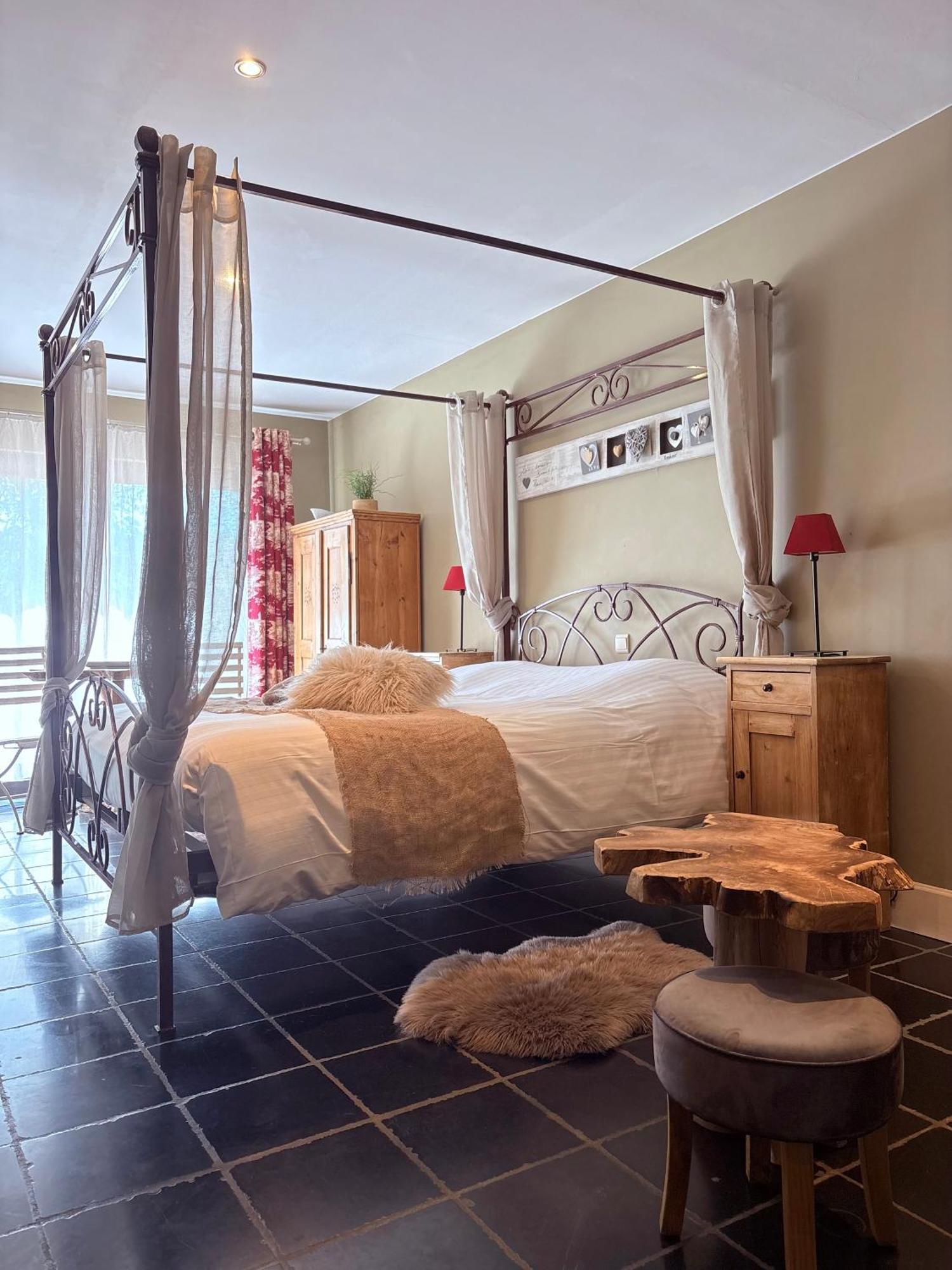 Bed and Breakfast Comme A La Ferme Durbuy Exterior foto
